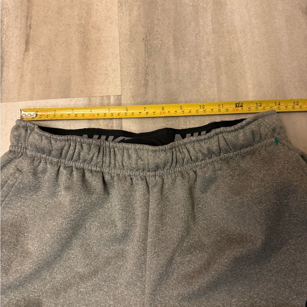 Nike Heather Gray Joggers - Picture 5 of 9